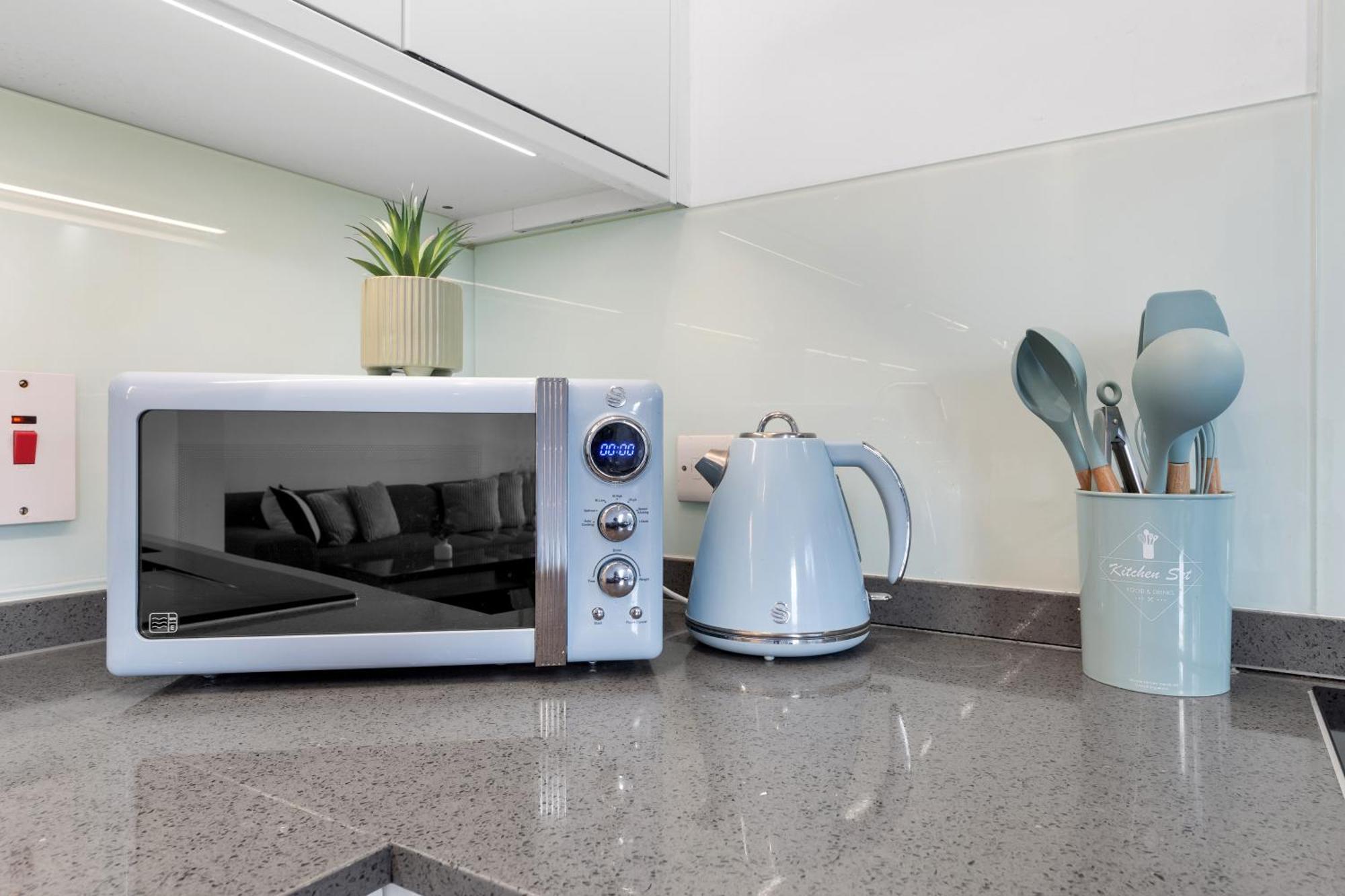 Luxury 4 Bedroom Flat With Stunning Shard View From Terrace In Central London! Next To Station, Sleeps 9 Dış mekan fotoğraf
