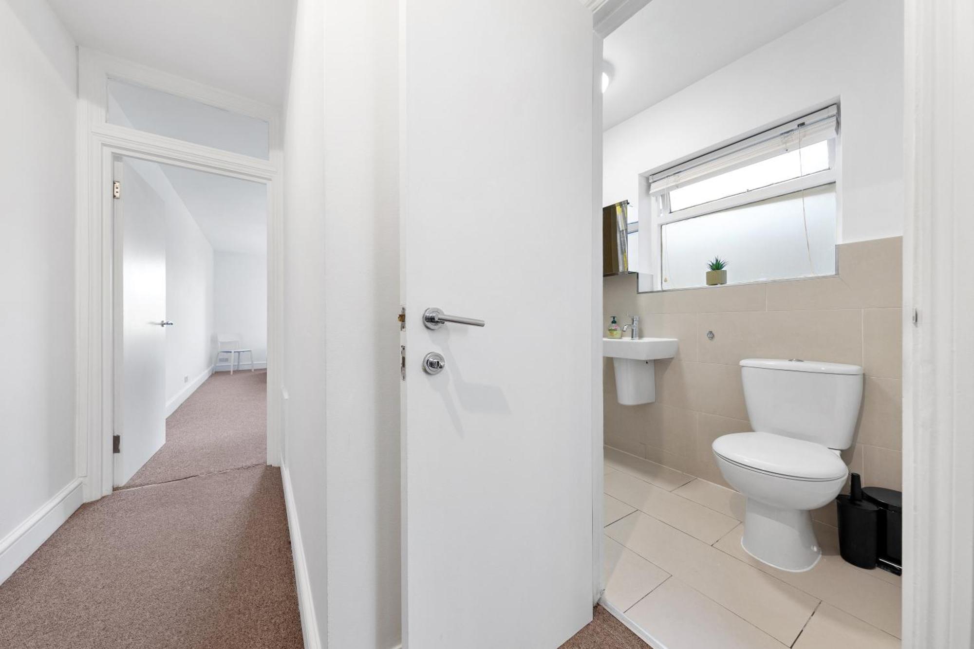 Luxury 4 Bedroom Flat With Stunning Shard View From Terrace In Central London! Next To Station, Sleeps 9 Dış mekan fotoğraf