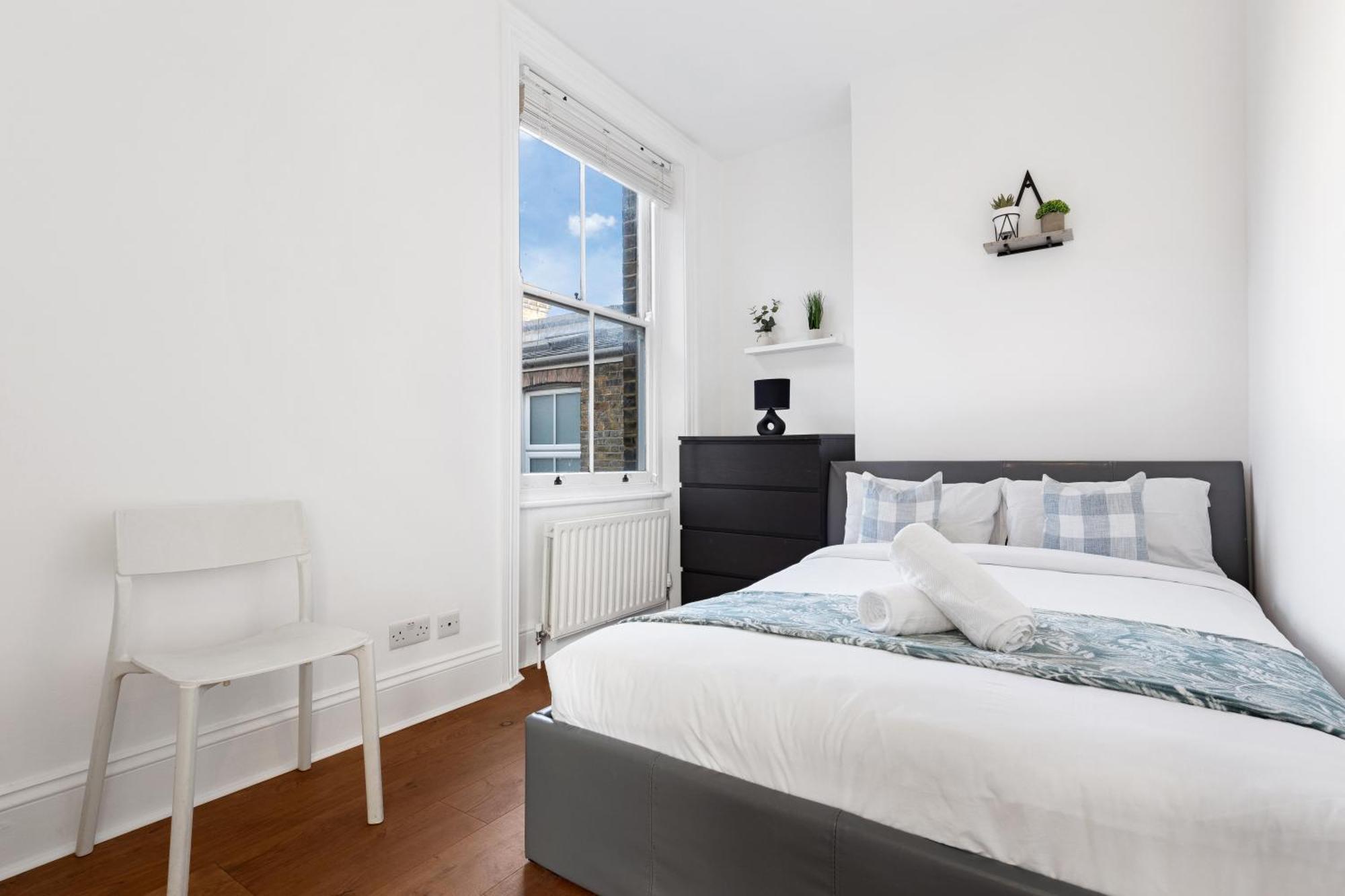 Luxury 4 Bedroom Flat With Stunning Shard View From Terrace In Central London! Next To Station, Sleeps 9 Dış mekan fotoğraf
