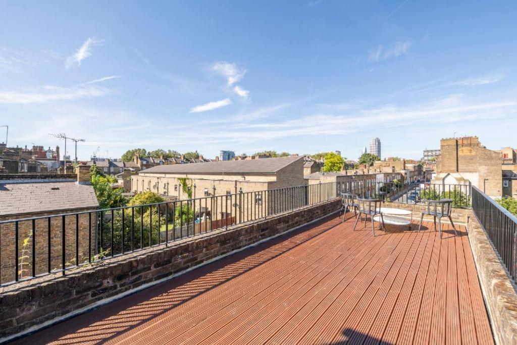 Luxury 4 Bedroom Flat With Stunning Shard View From Terrace In Central London! Next To Station, Sleeps 9 Oda fotoğraf